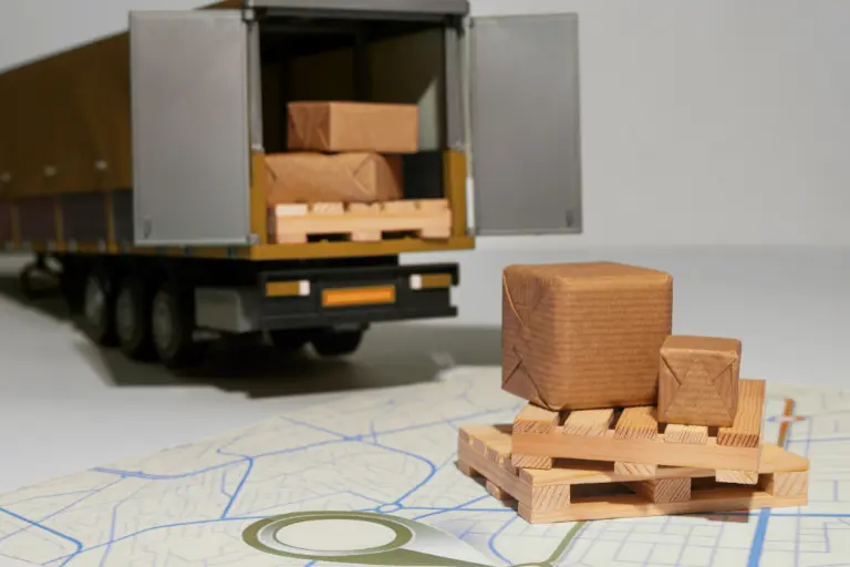NAAWT Bulk Wooden pallet supply across United Arab Emirates